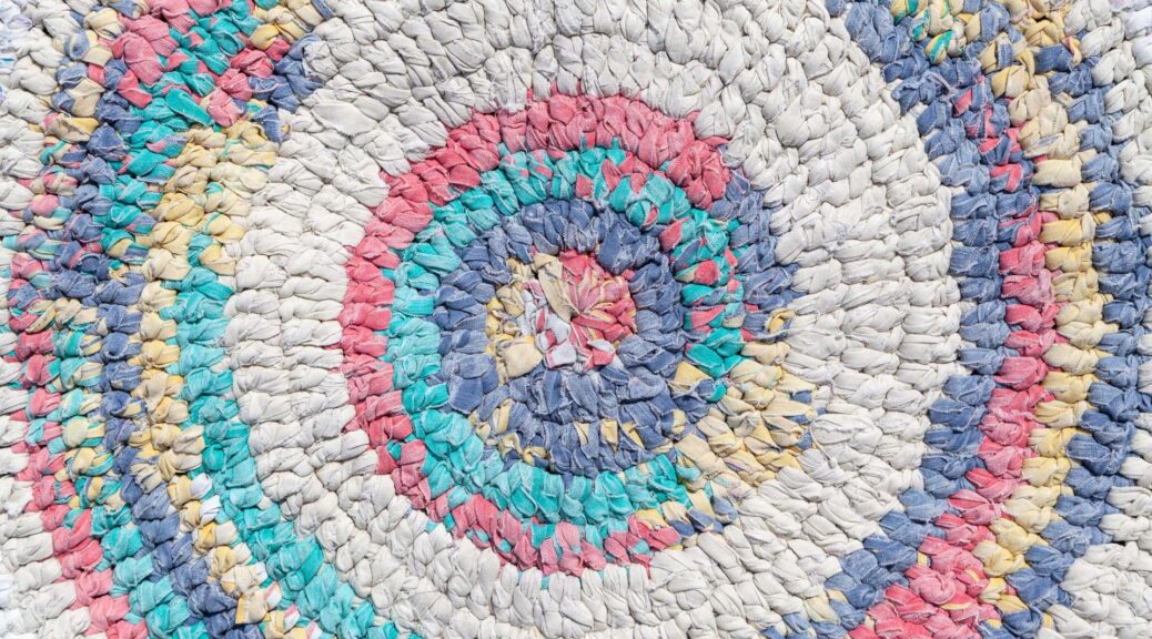 tapis en corde coloré